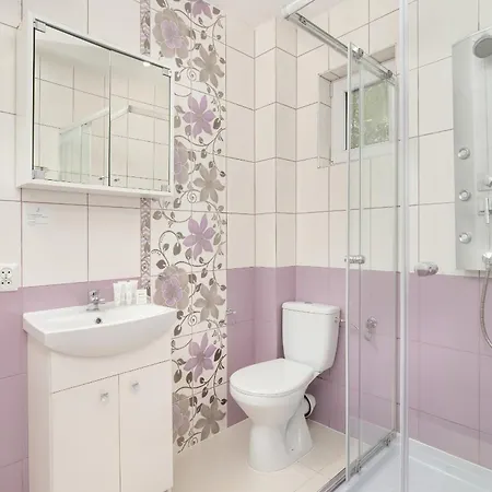 Sloneczna Dom Na Kaszubach Z Sauna I Balia By Renters Grabowko