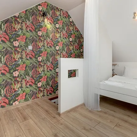 Sloneczna Dom Na Kaszubach Z Sauna I Balia By Renters * Grabowko